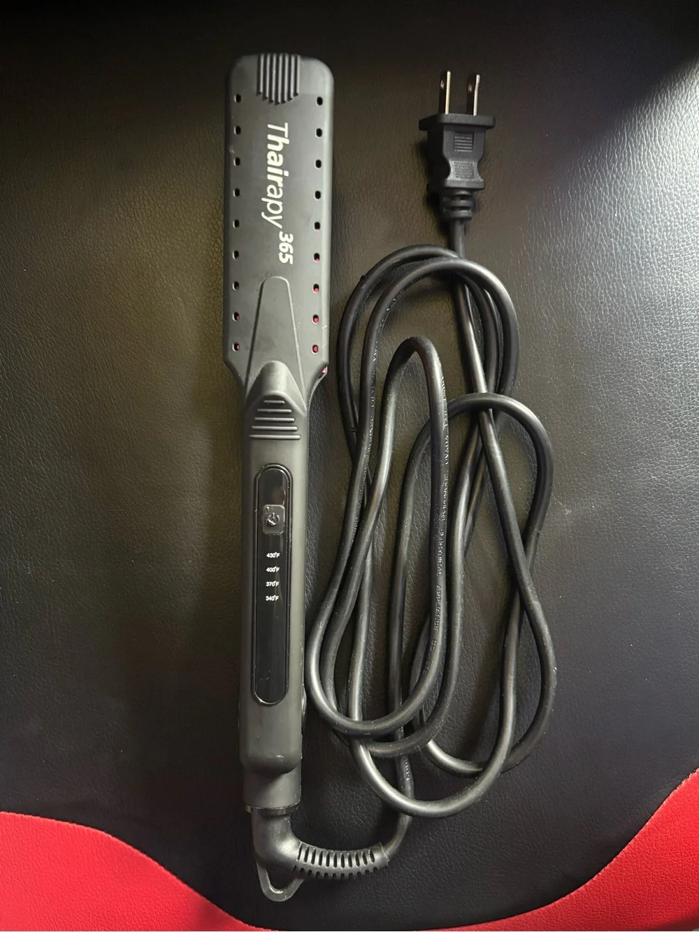 Thairapy 365 Black and Red Hair Straightener